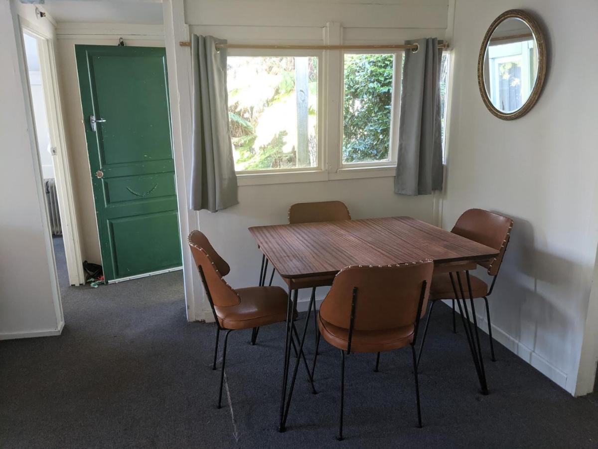 Cox Bay Cottage Raglan Exterior foto